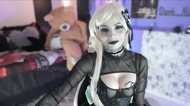 Dark_ningyo1 Chat XXX in diretta