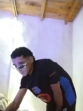 hotdereck001 webkamerás műsora