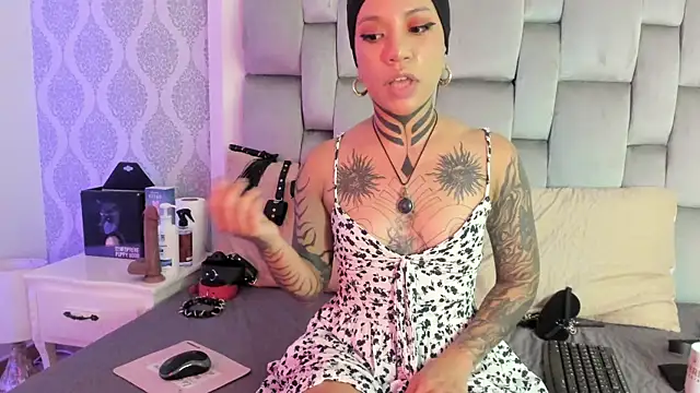 Pandora_nyx – webcam-show