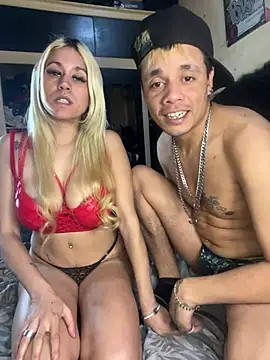Вебкам-шоу caritocandiaxx