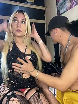 Show de caritocandiaxx na webcam