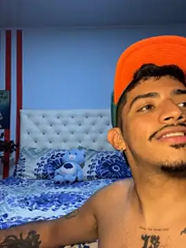 SalvadorVega 网络视讯表演