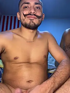 SalvadorVega webcam show