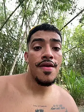 ChristopherLukka Webcam Show