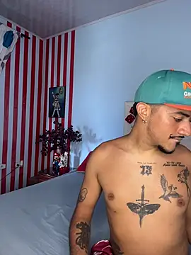 Show modela ChristopherLukka na web-kameri