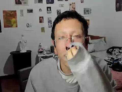 Show de Ghost_bussy na webcam