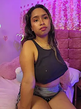 Evangeline_Salas Show in webcam