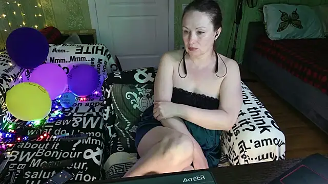 MarleneDietrich's Live XXX Chat