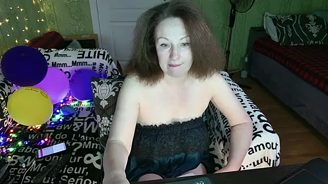 MarleneDietrich's Live XXX Chat