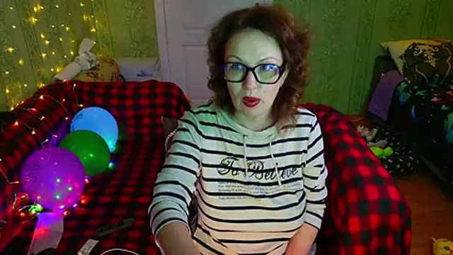 MarleneDietrich's Live XXX Chat