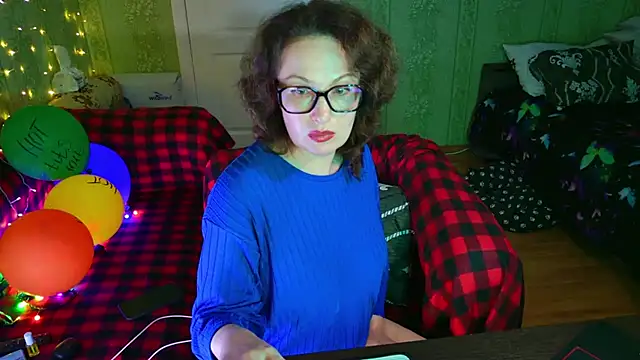 MarleneDietrich's Live XXX Chat