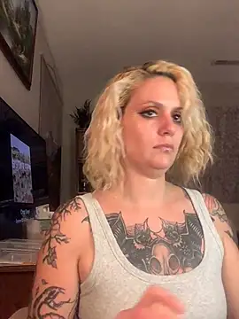 highitsmaryjane Show in webcam