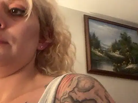 highitsmaryjane Show in webcam
