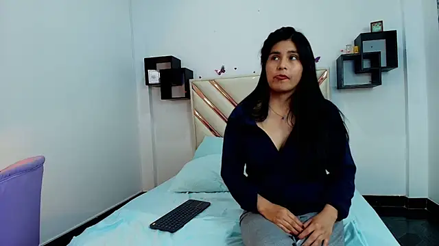 Kan_Rousse – Naživo XXX chat