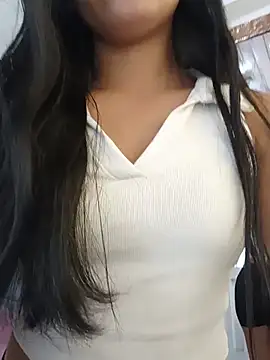 Chatroom XXX en direct de Leilaplus0s
