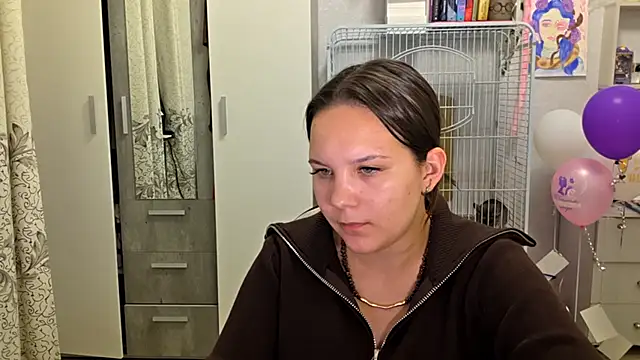 Sala de chat en directo de AtticNobel