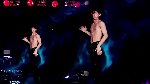 Exo-cboのウェブカメラショー