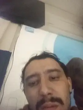 Webkamerová show safadinhoo13