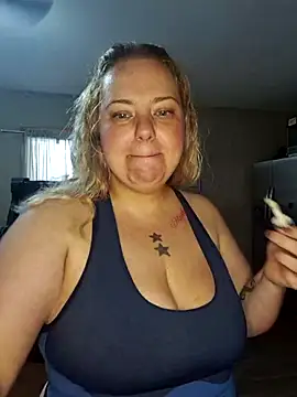 Jaclynnbaby Show in webcam