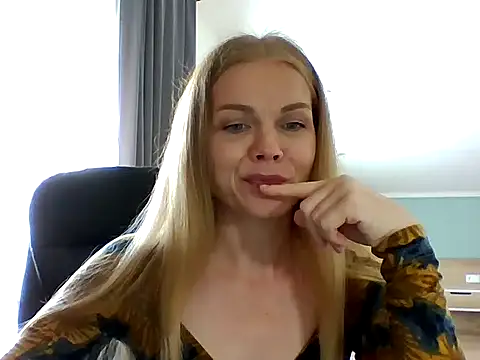 Tina5394: онлайн-секс-чат