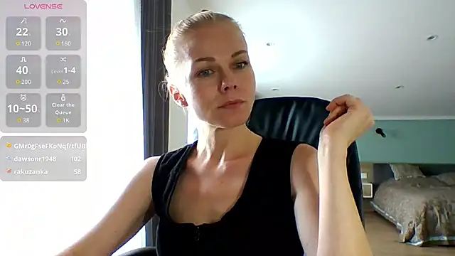 Tina5394's Live XXX Chat