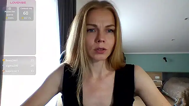 XXX chat uživo modela Tina5394