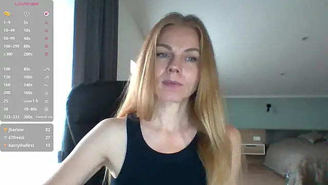 Tina5394のライブXXXチャット