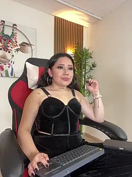 دردشة Miiarouse__ الجنسية المباشرة