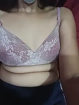 cute_riyaa04 Show in webcam