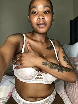 Nicole-Liam- 现场XXX聊天