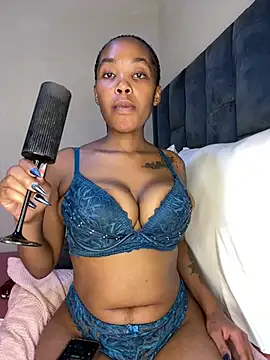 Nicole-Liam- Live XXX Chat
