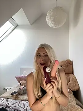 MimiLliiyy Webcam-Show