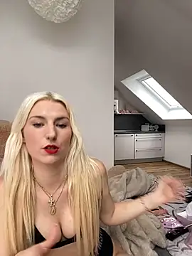 MimiLliiyy Webcam-Show