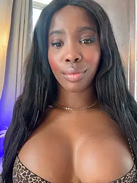 Nia_Williams Adlı Modelin Web Kamerası Şovu