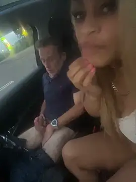 הופעת וובקאם של TommyandTomara