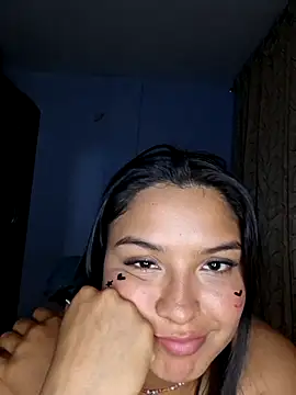 moretti_ary Show in webcam