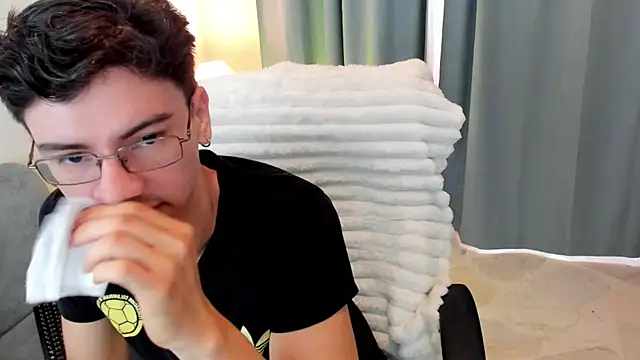 Evans_Lubov webkamerás műsora