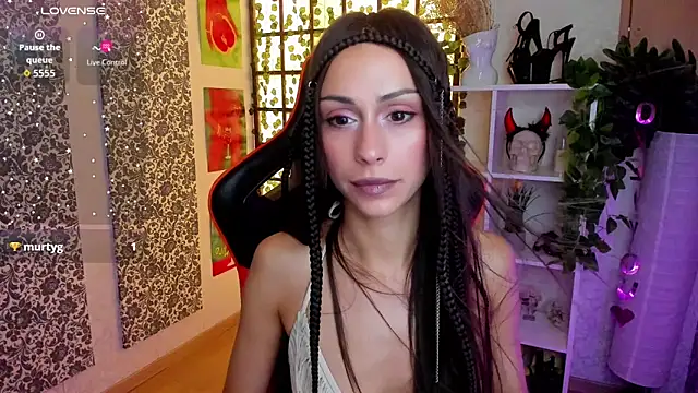 Chat XXX en directo de Petite_Moly