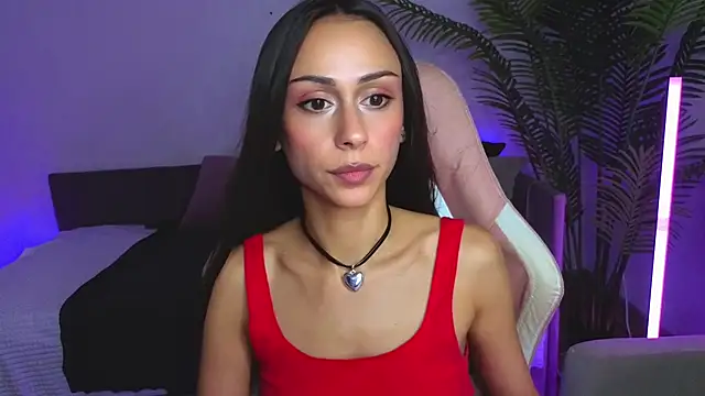 Chat XXX en directo de Petite_Moly
