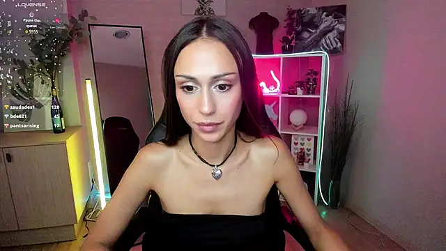 Petite_Moly's Live XXX Chat