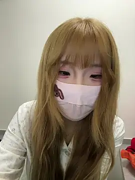 kkkkiiii-42's Webcam Show