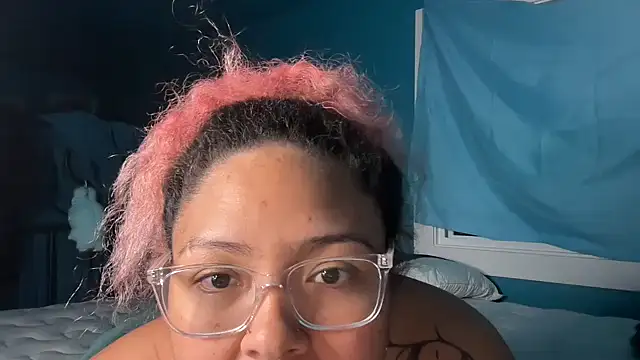 Webkamerová show chilepinaaa