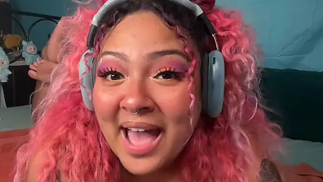 Webkamerová show chilepinaaa