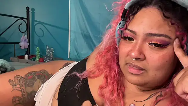 chilepinaaa's Webcam Show