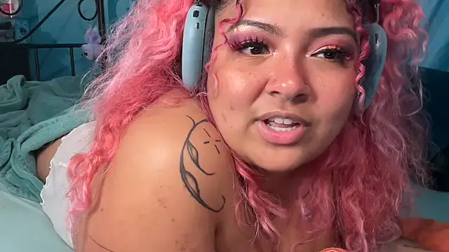chilepinaaa's Webcam Show