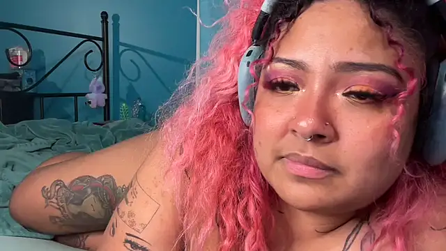 chilepinaaa's Webcam Show