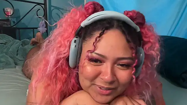 chilepinaaa's Webcam Show