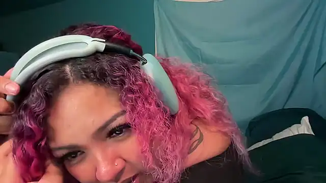 Webkamerová show chilepinaaa