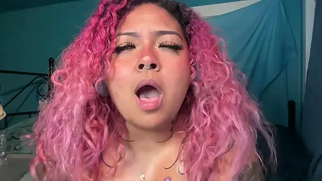 chilepinaaa's Webcam Show
