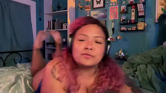 chilepinaaa's Webcam Show